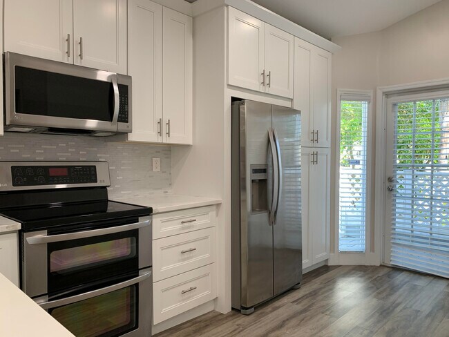 Foto del edificio - 5345 Buckhead Cir