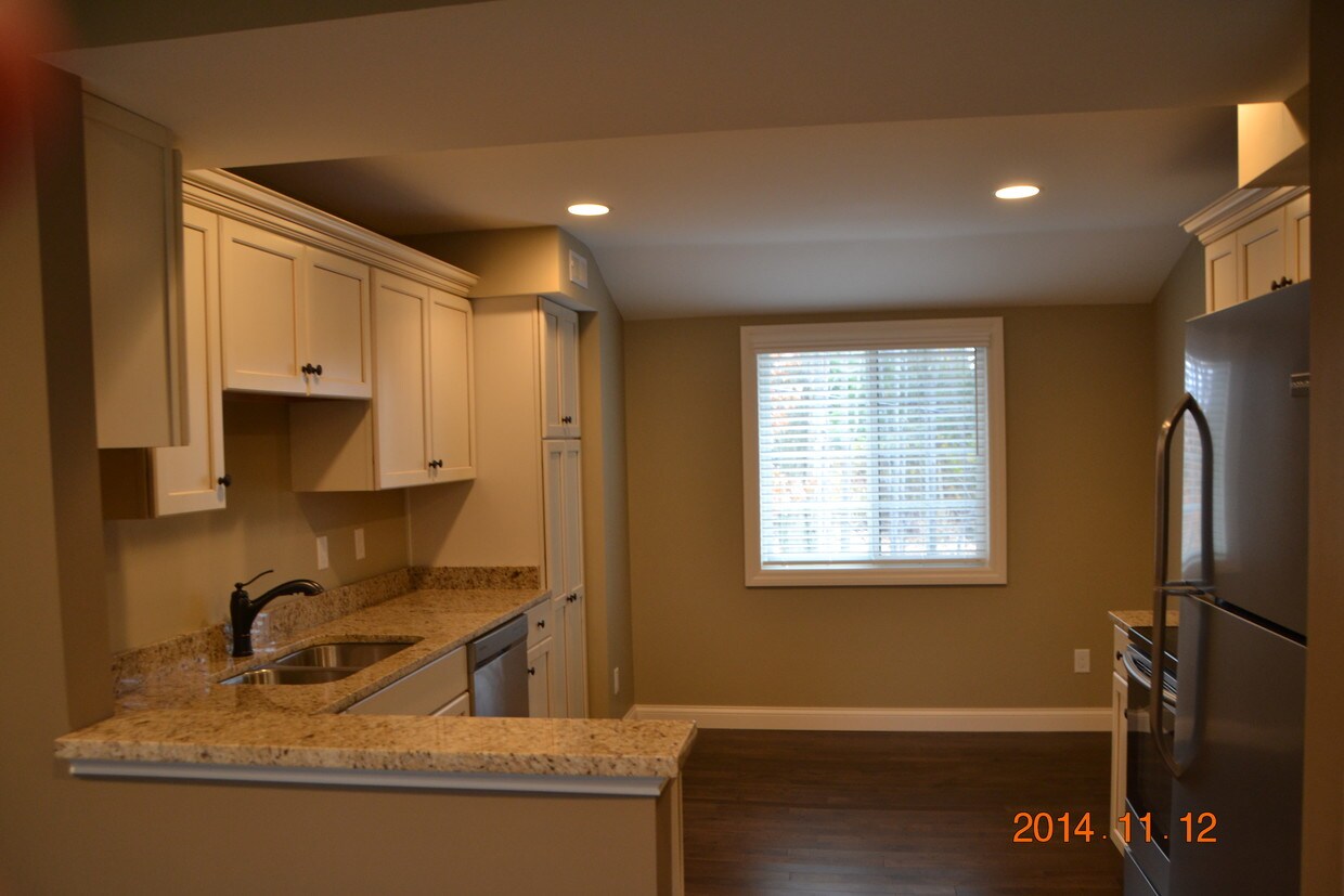 20595 Albion Rd, Strongsville, OH 44149 Apartments in Strongsville