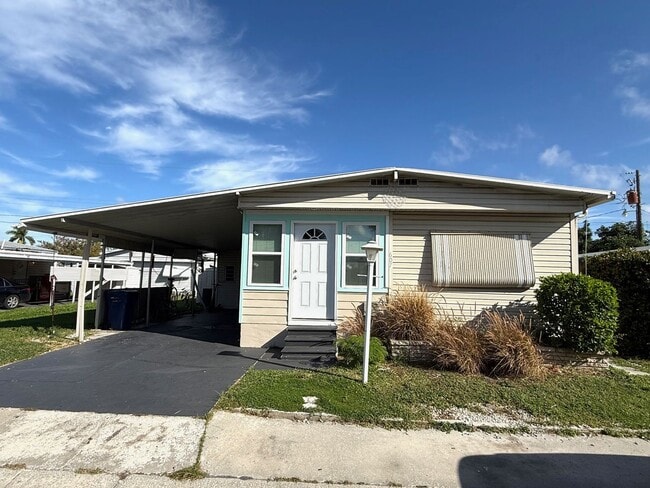 Photo - 607 49th Ave Terrace W Apartment