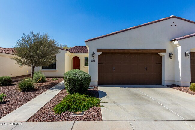 Foto del edificio - 14200 W Village Pkwy