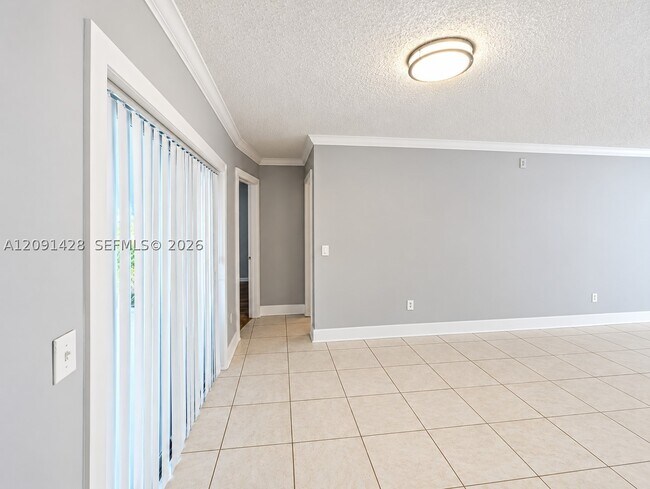 Foto del edificio - 22344 Palomita Dr