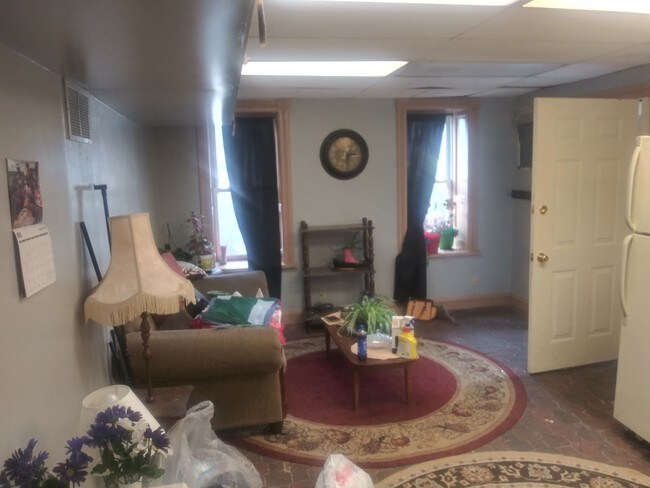 sala de estar - 628 Clark Ave