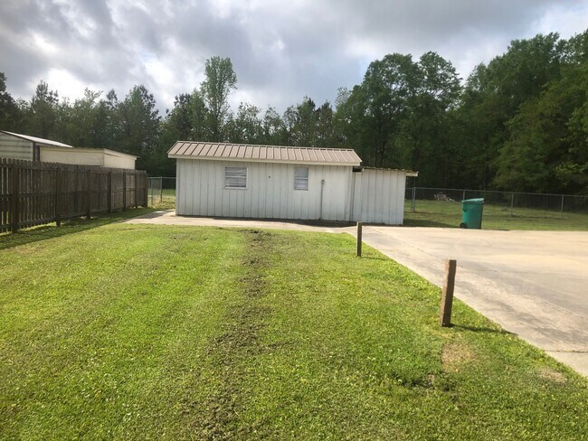 Building Photo - 48091 Galafaro Rd