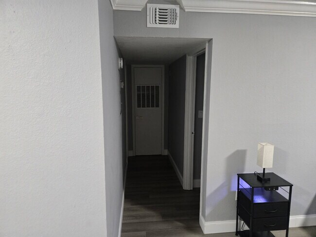 Foto del edificio - 5221 Bayshore Blvd
