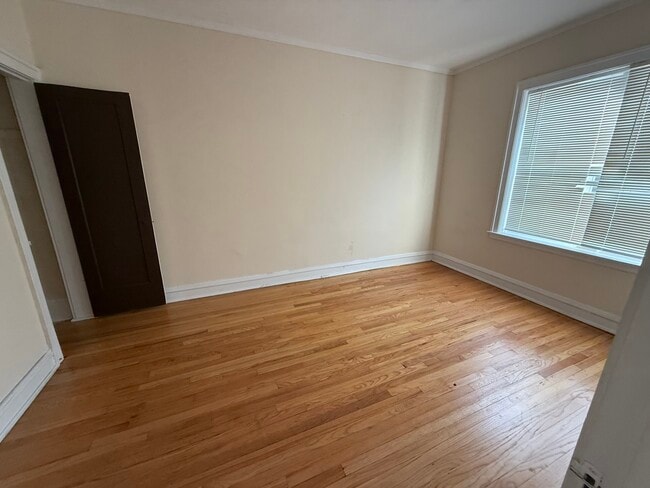 Foto del edificio - 2148 Gunderson Ave