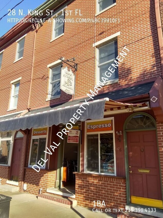 Primary Photo - Charming turnkey 1st FL Coffee / Smoothie ...