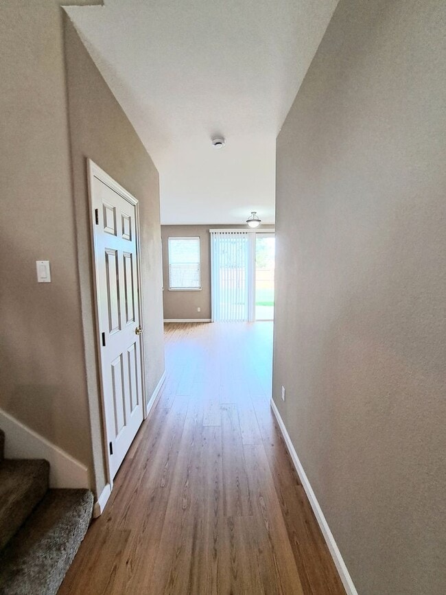 Building Photo - 5090 Napa Shore Dr