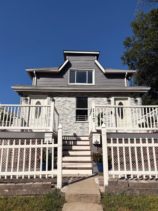 Building Photo - 117 Springside Ave