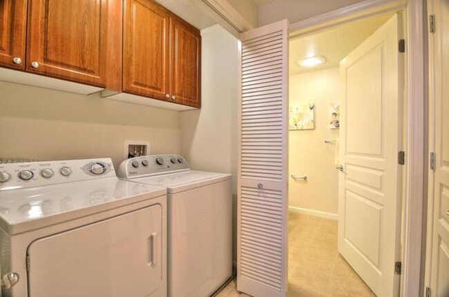 Building Photo - EXCLUSIVE UNIT IN MISSION TERRACE