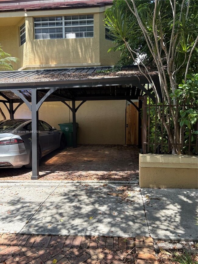 Foto del edificio - 2997 Day Ave