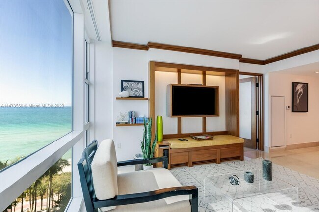 Foto del edificio - 6801 Collins Ave
