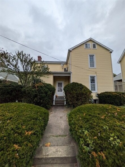 Building Photo - 725 Chartiers St