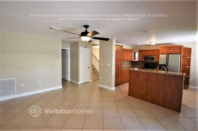 Foto del edificio - 19166 NW 13th Ct