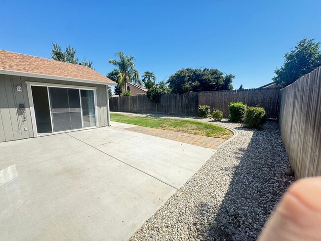 Foto del edificio - 3 bed 2 ba house in S. Yuba City