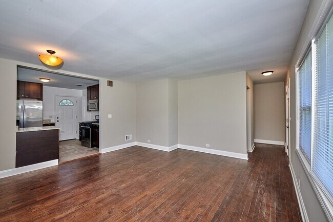 Foto del edificio - 7810 E Prairie Rd