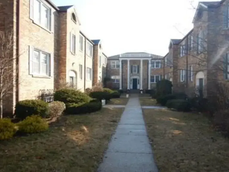 Foto principal - 6511 7th Ave
