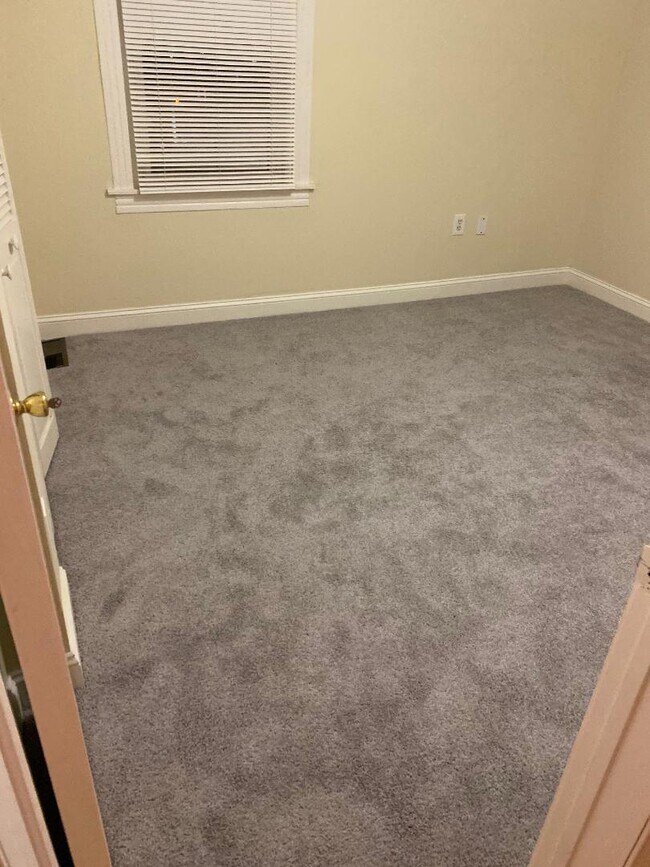 Building Photo - 3 N Swarthmore Ave