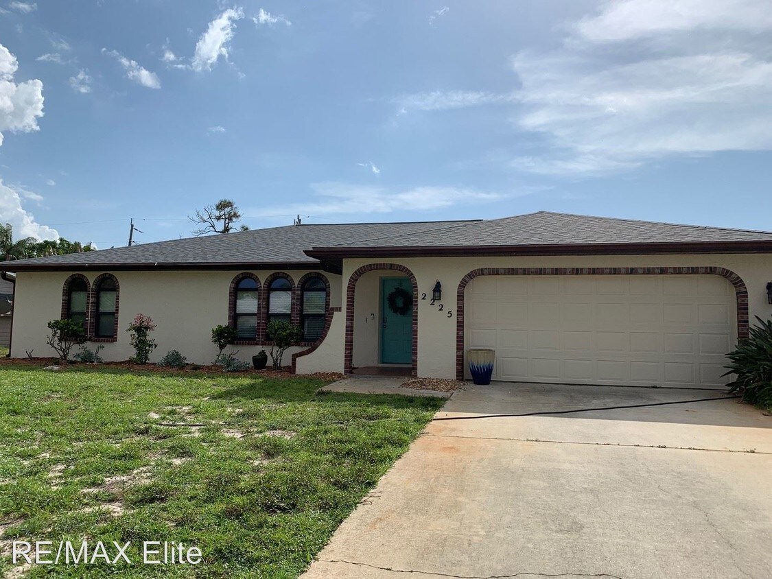 Primary Photo - 3 br, 2 bath House - 2225 Abalone Ave
