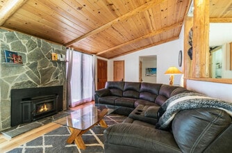 Building Photo - 3045 Watson Dr