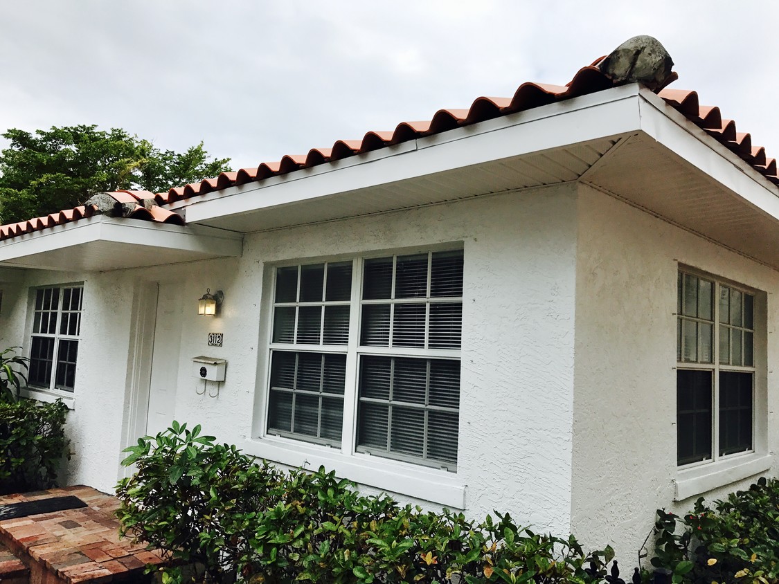 Foto principal - 3112 Poinsettia Ave