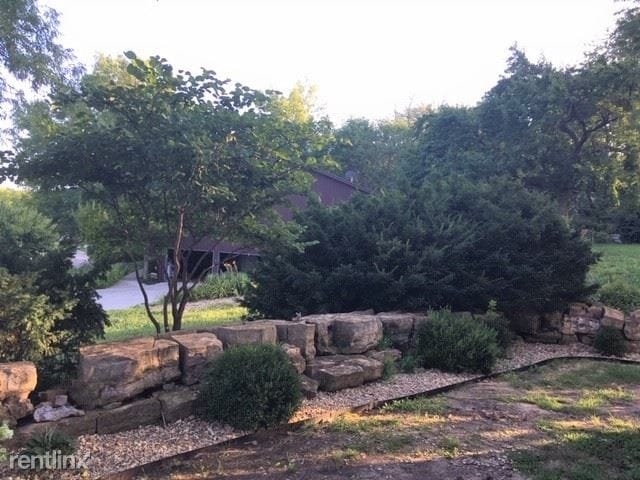 Building Photo - 5 br, 3 bath House - 1509 Alvamar Dr