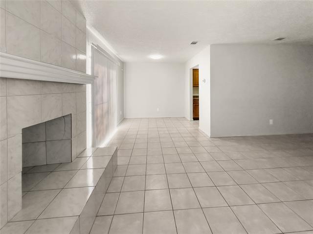 Foto del edificio - 3939 N Garland Ave