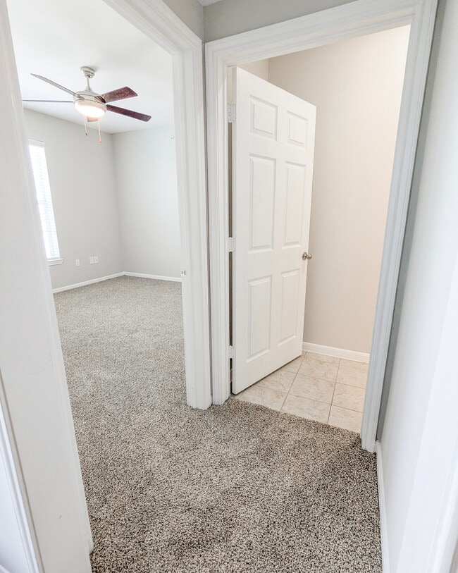 Hallway - Woodland Hills Luxury Apartments