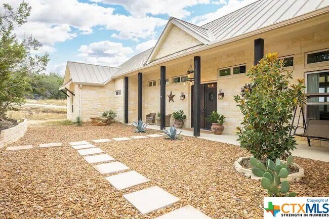 Building Photo - 1023 Mystic Breeze