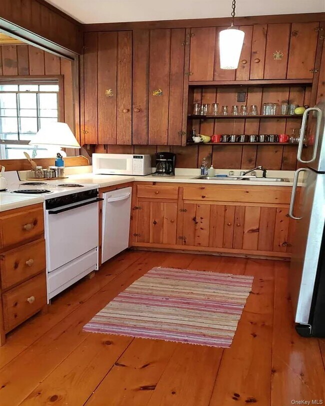 Foto del edificio - 717 Spring Lake Rd