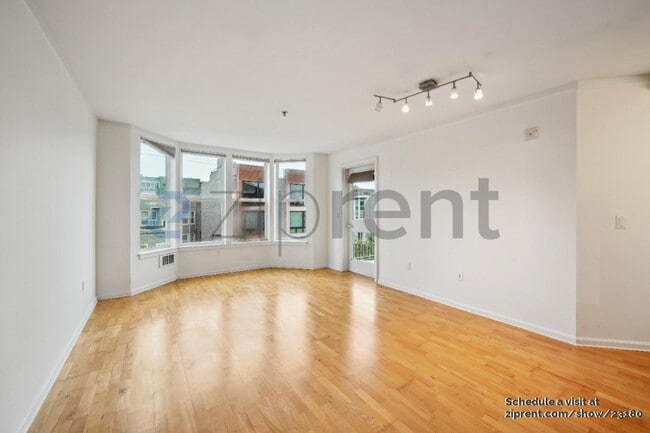 Building Photo - Unit 241