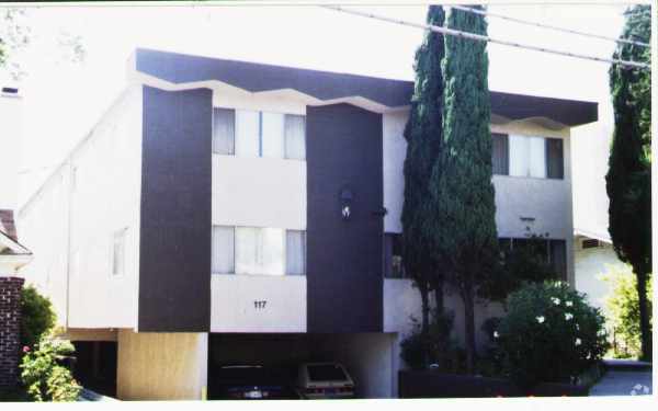 Building Photo - 117 S Adams St