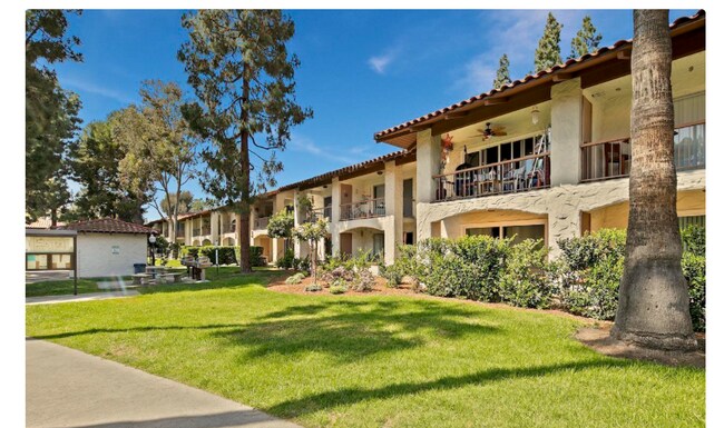 Building Photo - 6009 Rancho Mission Rd