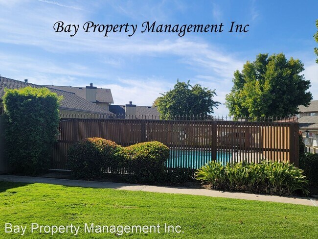 Building Photo - 3 br, 2.5 bath House - 1860 - 5 Cherokee Dr