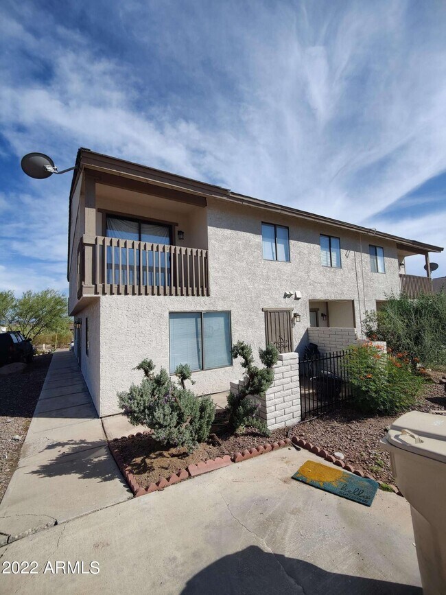 10428 E La Palma Ave, Gold Canyon, AZ 85118 Townhome Rentals in Gold