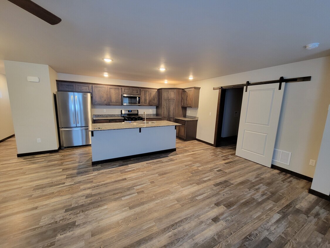 Foto del edificio - 605 Halfpipe St