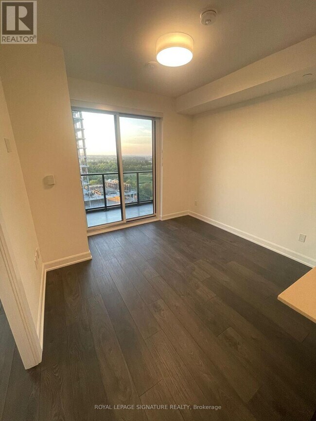 Building Photo - 3220 William Coltson Ave