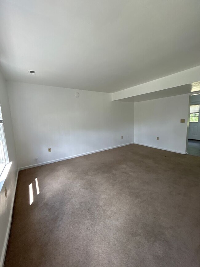 Photo - 1007 Hunt Ave NW Apartment