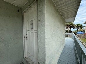 Building Photo - 907 S Central Ave