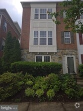 Building Photo - 23624 Overlook Park Dr