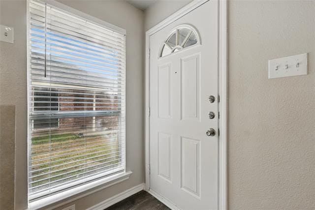 Building Photo - 2810 Sunset Strip Dr