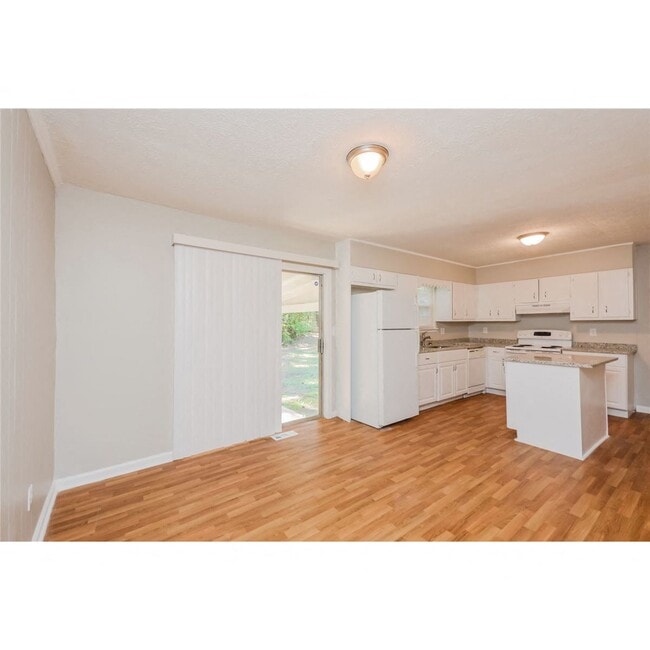 Foto del edificio - 9125 Settlers Grove Rd NE