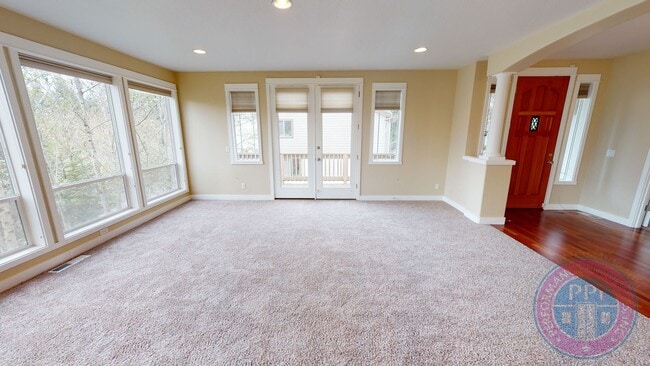 Building Photo - Bethany 5 Bedroom Home, Luxury Amenities, ...