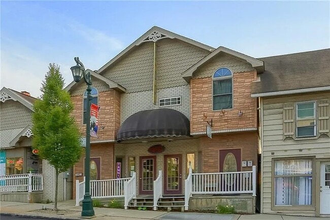 Building Photo - 214 S Main St Building Photo - 214 S Main St