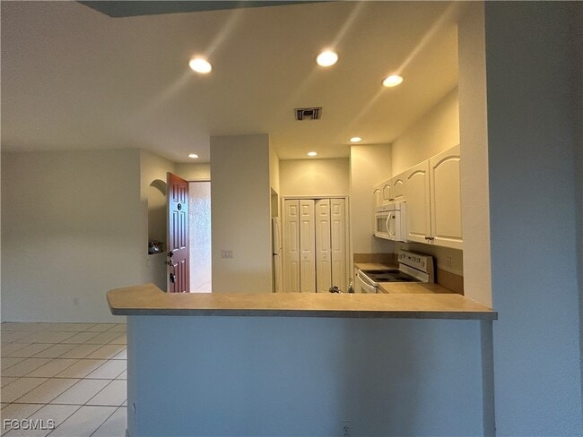 Foto del edificio - 4255 Liron Ave