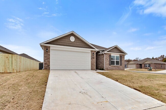 Building Photo - Beautiful Brand New 4 Beds + 2 Baths Home ...