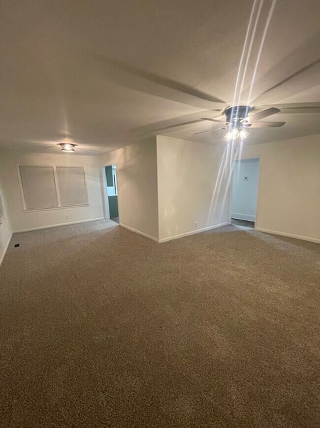 Building Photo - Rent or Lease to Own Opportunity!