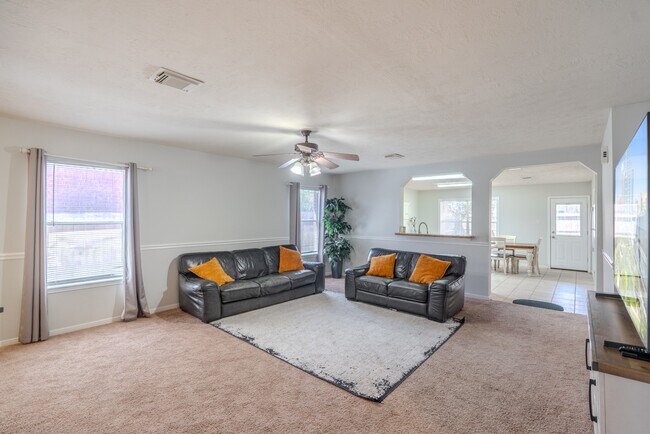 Foto del edificio - 914 Parsonfield Ct