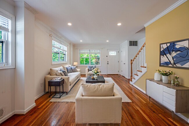 Foto del edificio - 6208 8th St NW