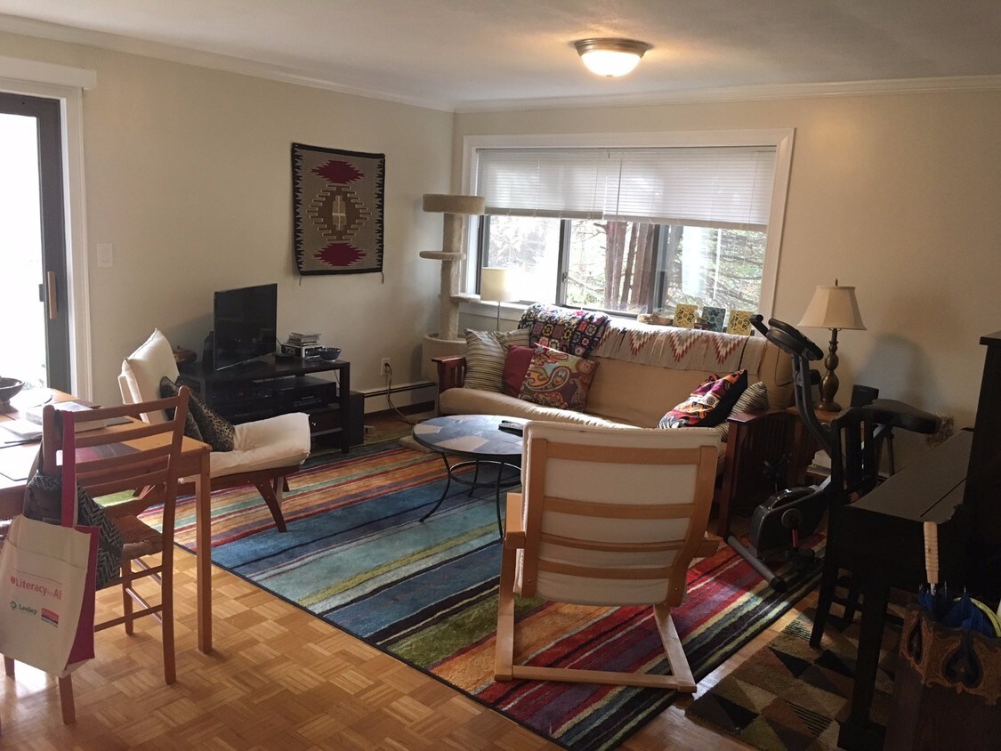 17 Ridge Rd, Lincoln, MA 01773 Apartments in Lincoln, MA