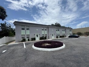 Building Photo - 113 E Smith St